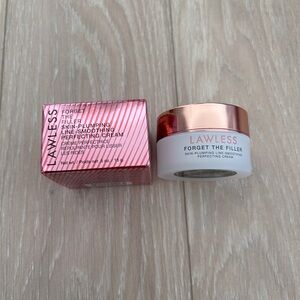 Lawless Forget the Filler Skin-Plumping Line-Smoothing Moisturizer